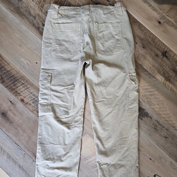 AE Women's Stretch Cargo Khaki Jean Size 6 - Picture 4 of 8